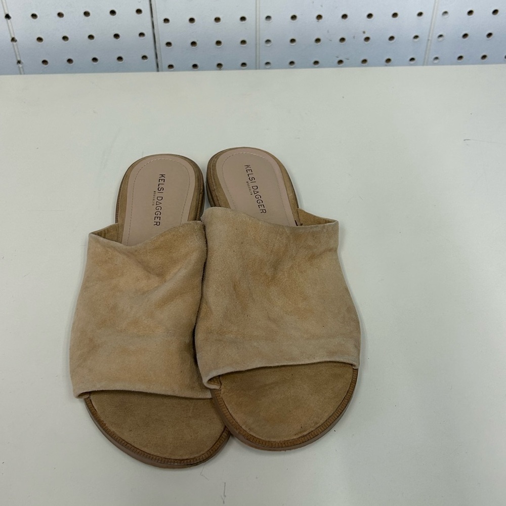 Kelsi Dagger Slip On Sandals - Picture 5 of 5